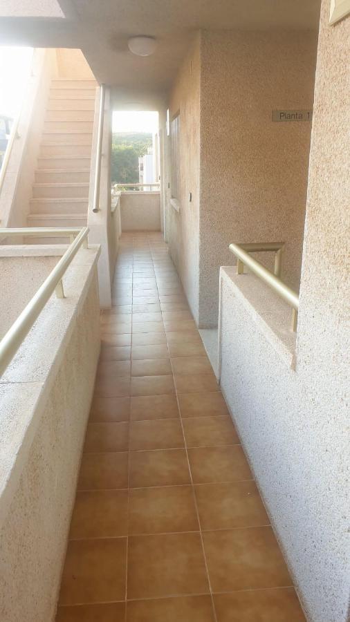 Apartamento relax,a 2min de la playa y parking gratuito Apartment Salou Bagian luar foto